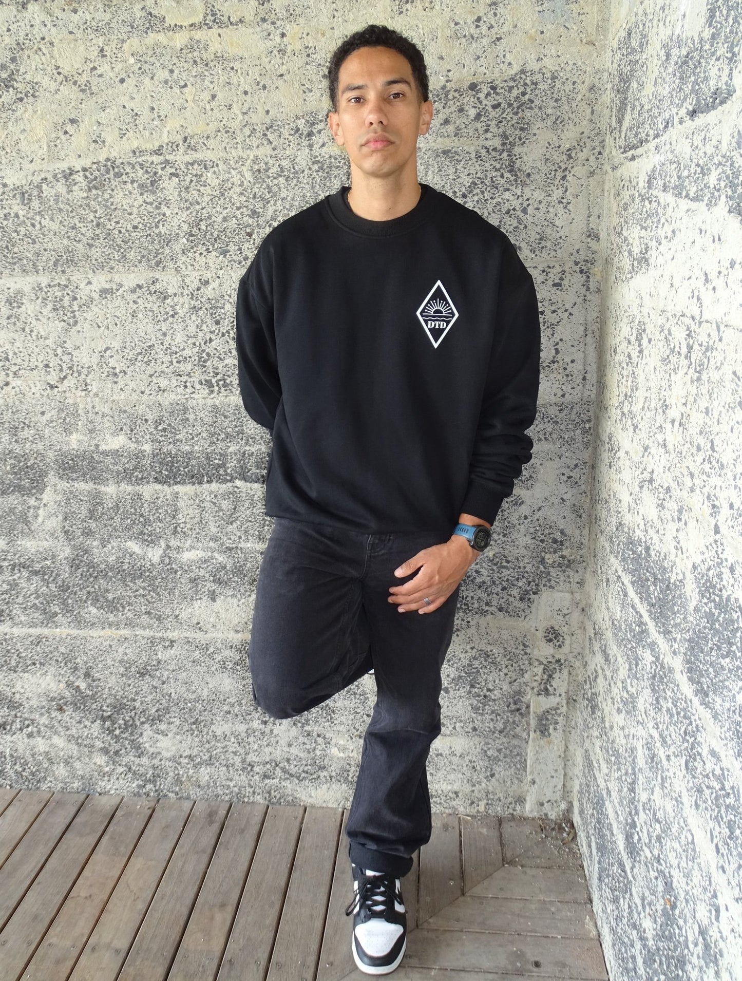 Men's Heavy Crew | Black - Dawn Through Dusk