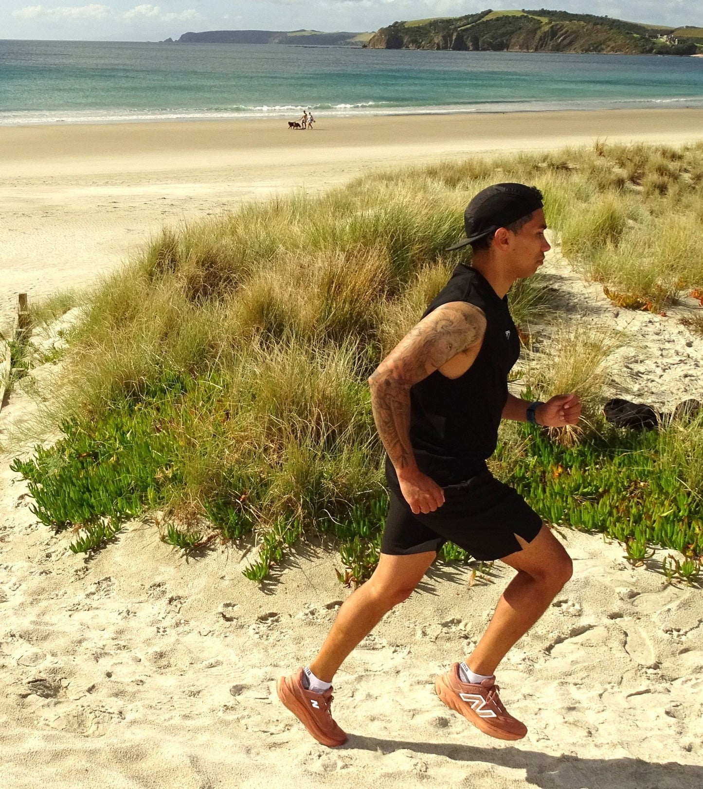 Men's Active Tank Singlet | Black - Dawn Through Dusk